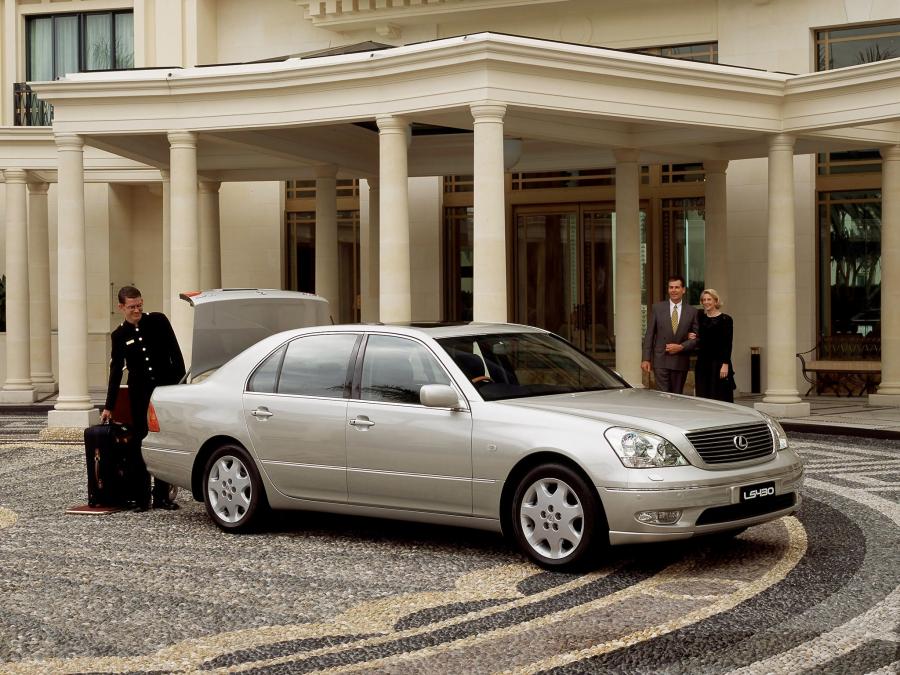  Lexus LS430 2000 года  (AU) (фото 6 из 16)